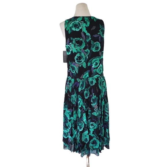 Donna Morgan Scoop Neck Sleeveless Pleated Green Black Floral Dress Boho sz 6 - Picture 8 of 9